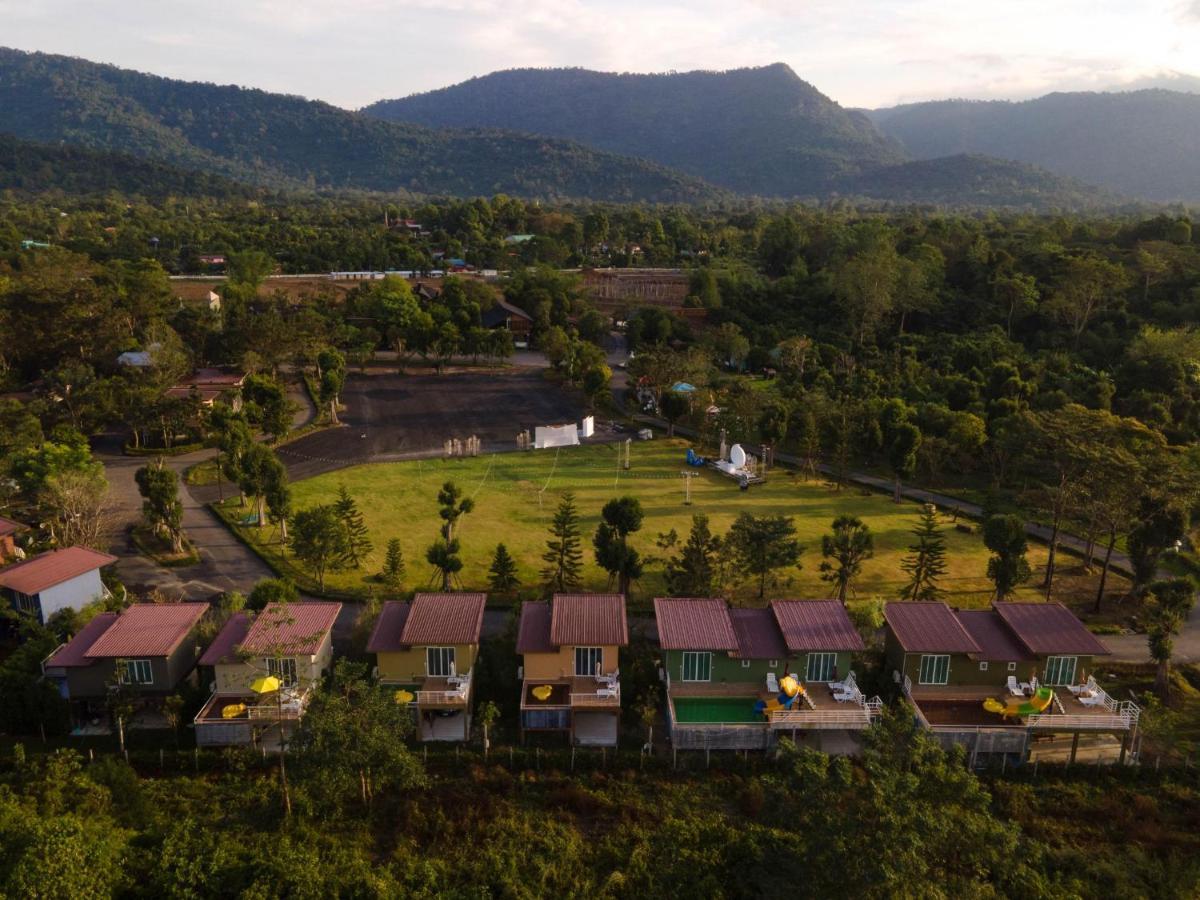 The Chamuang Forest Nakhon Nayok Bagian luar foto